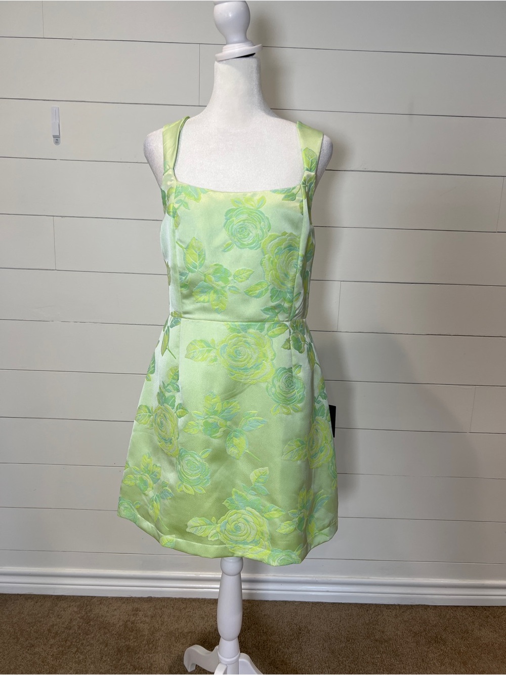 NWT Lulu's Bright Green Floral A-Line Satin Dress - Women